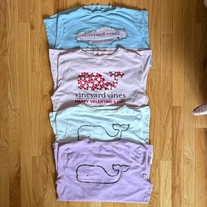 Vineyard Vines Whale Graphic T-Shirts - Bundle Size M